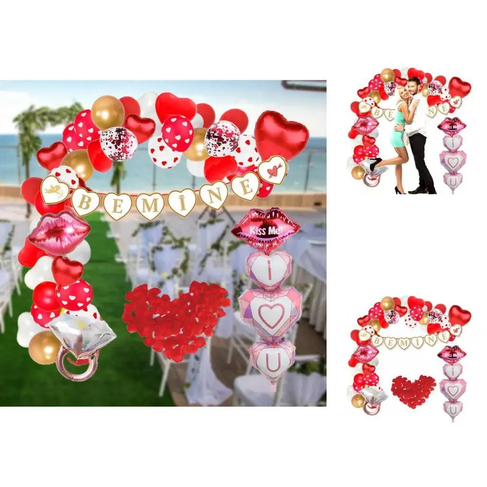 

1 Set Delicate Happy Love Expressed Hanging Balloon Lightweight Balloon Decor Fine Workmanship for Valentine's Day