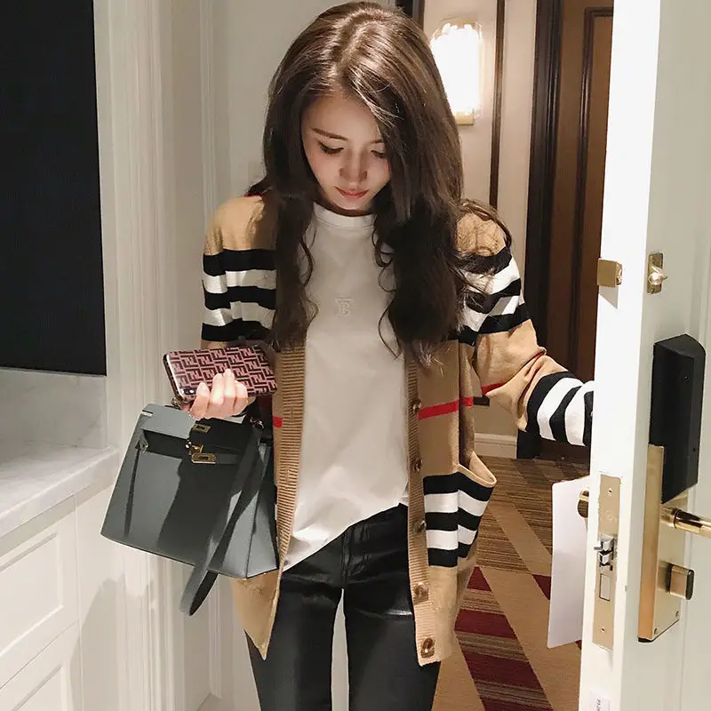 

Knitted cardigan coat women's spring 2021 new Korean loose and versatile sweater women's long sleeve sweater thin