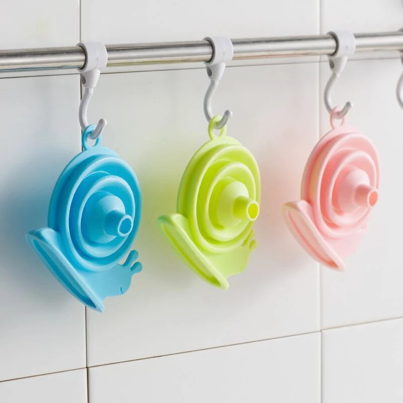 

1pcs Mini Foldable Funnel Cute Silicone Snail Collapsible Folding Portable Be Hung Household Liquid Dispensing Kitchen Tools