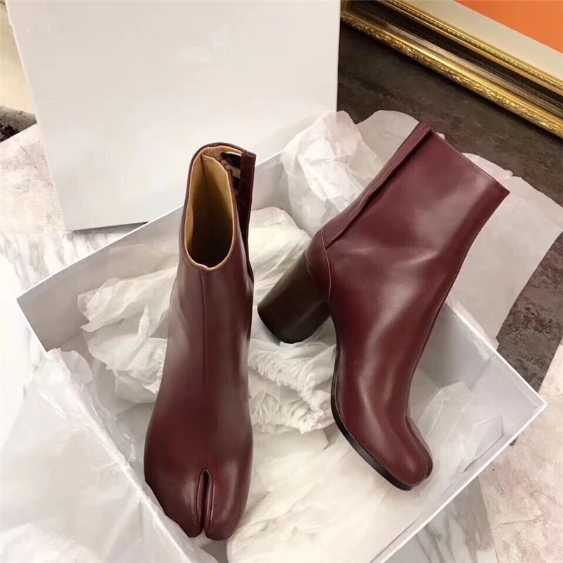 Zapatos mujer; Новинка; дизайнерские женские ботинки в стиле таби; женские ботильоны из натуральной кожи на массивном каблуке; Цвет серебристый, белый, черный; женская обувь