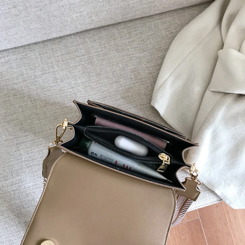

2021 new lady messenger bag wide shoulder strap lady shoulder bag fashion small square bag casual mobile phone bag wallet