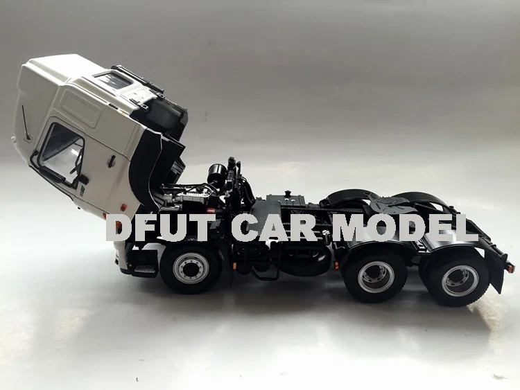 1:24 Игрушечная машина из сплава модель 700 грузовик детских игрушечных автомобилей авторизованный подарок для детей