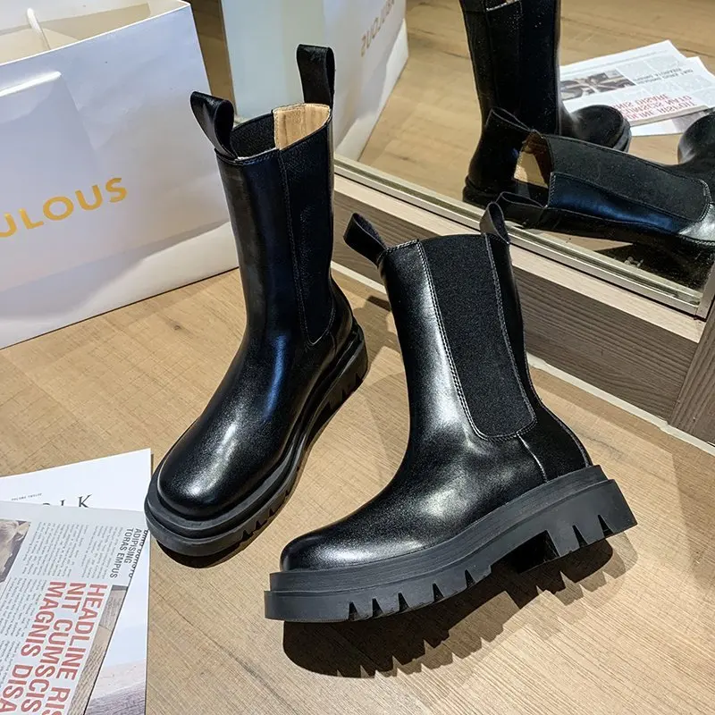 

autumn chimney Children of boots 2020 boots medium the same boots women's shoes bottomed ChElSEY boots