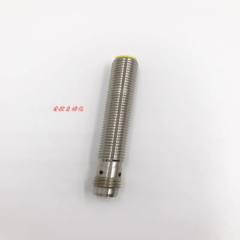 Индуктивный емкостный 3-проводной датчик приближения