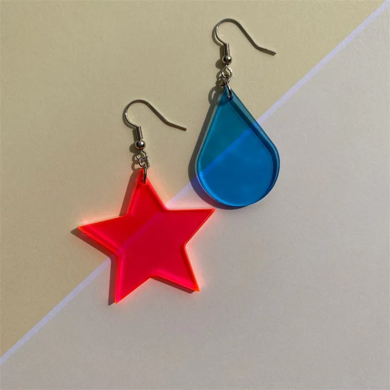 

Star Drop Acrylic Earrings