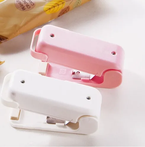 

Mini Sealer Portable Home Heat Bag Plastic Food Snacks Bag Sealing Machine Food Packaging Kitchen Storage Bag Clips