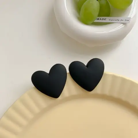 Модные красные, белые, черные серьги в форме сердца, эффектные Свадебные геометрические серьги в богемном стиле, винтажные акриловые трендовые украшения для вечеринки, подарок