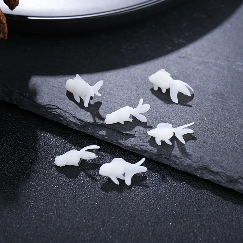 

Plastic Goldfish Models Epoxy Filling Material Crystal Resin 3D Modeling Filler