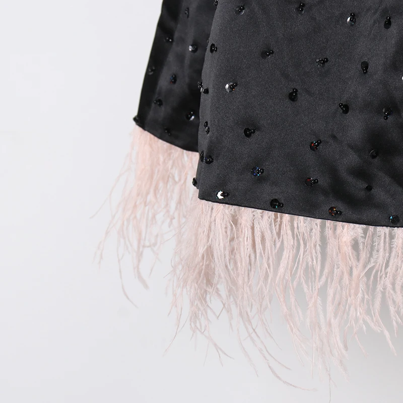 

TWOTWINSTYLE Black Backless Dress For Women O Neck Sleeveless High Waist Patchwork Feathers Midi Dresses Female 2021 Fashion New