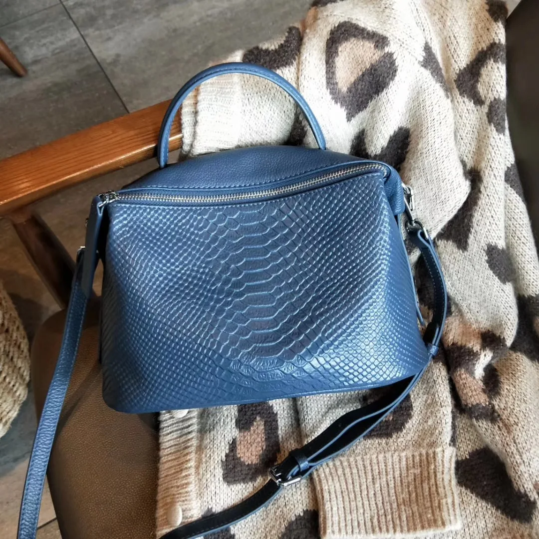 

Genuine Leather Casual Totes Bolsas Luxury Handbags Women Bags Designer Crossbody Bags for Women Purses and Handbags
