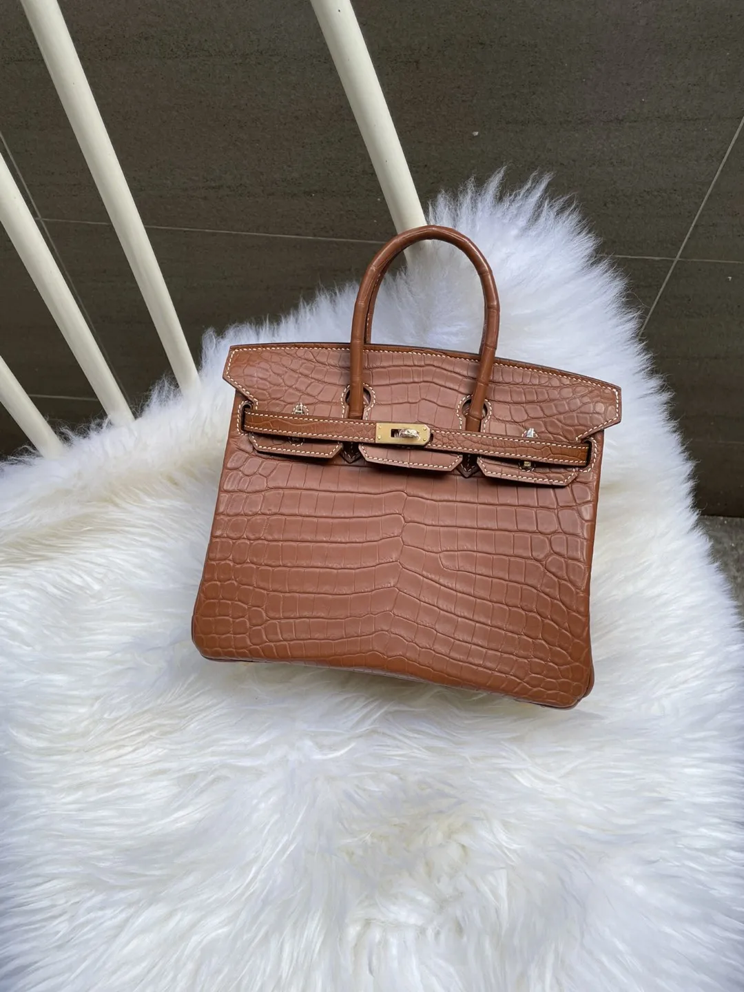 

Сумка из матовой крокодиловой кожи Dear Brown, полностью ручной работы, брендовый кошелек с кокосовым узором, дизайнерская сумка 25 см, роскошная ...