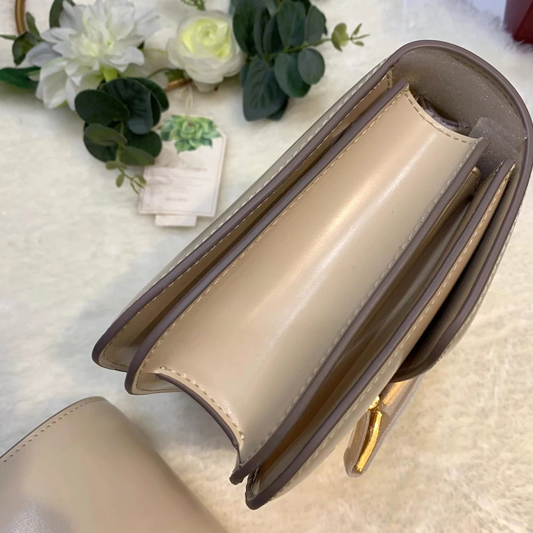 

Women's Handbags