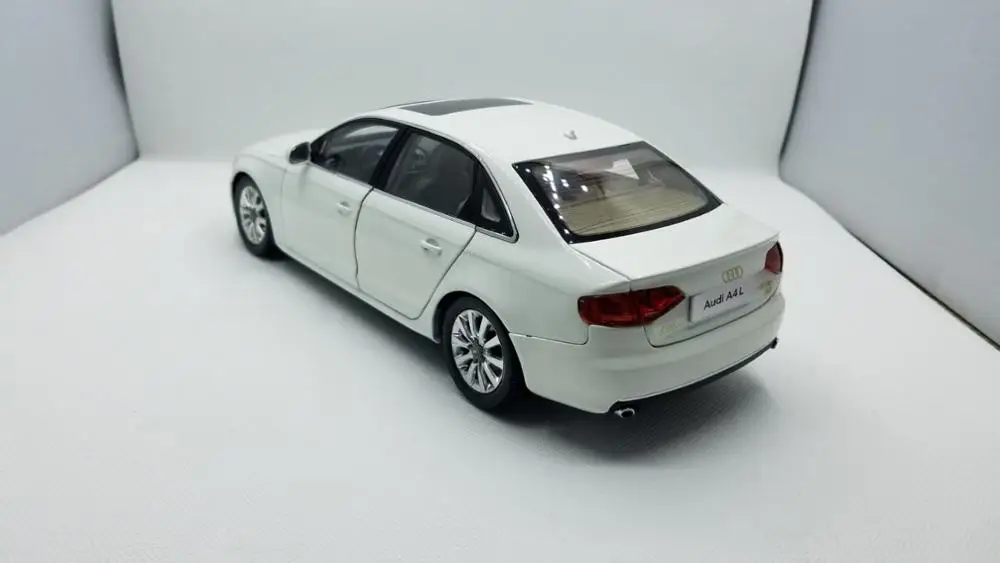 1:18 Модель литья под давлением для Audi A4L 2010 игрушечный автомобиль из белого сплава