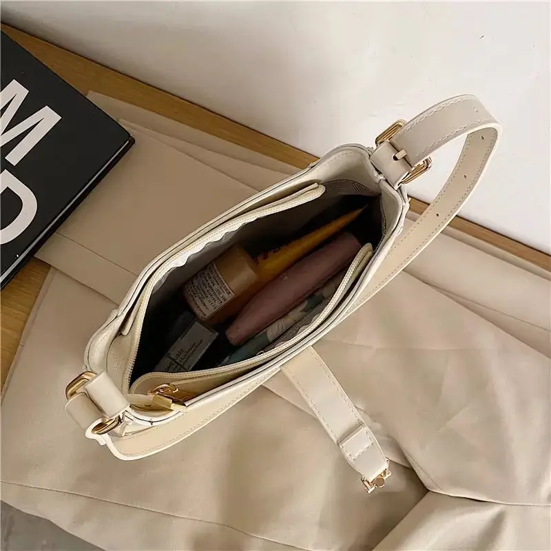 

Wallets & Holders