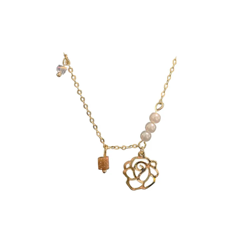 

Retro French Gentle Elegant Niche Delicate Pearl Rose Necklace/Clavicle Chain