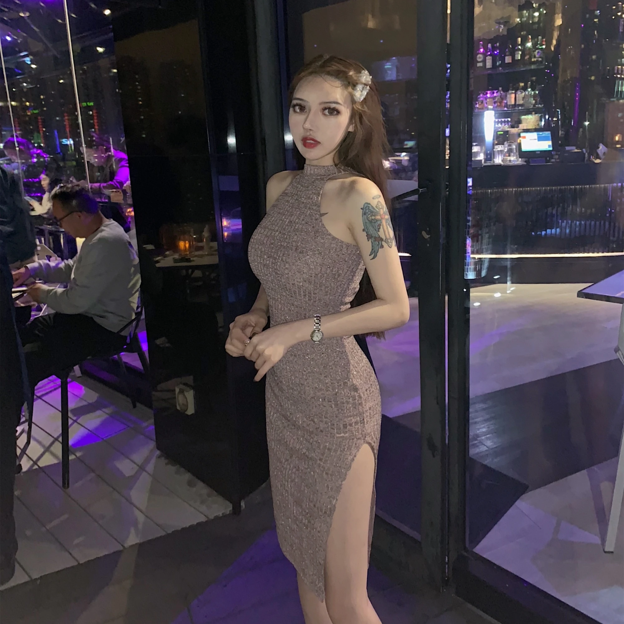 Весна 2021 популярная в Интернете одежда фотогеничная We Media Anchor для ночного шоу