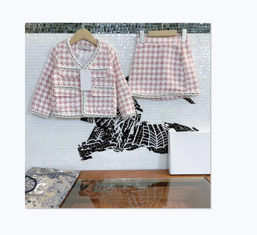 

2021 Autumn and winter top high-end fashion brand Classic Black Pink Pocket woolen jacket + short skirt two-piece girls' suit