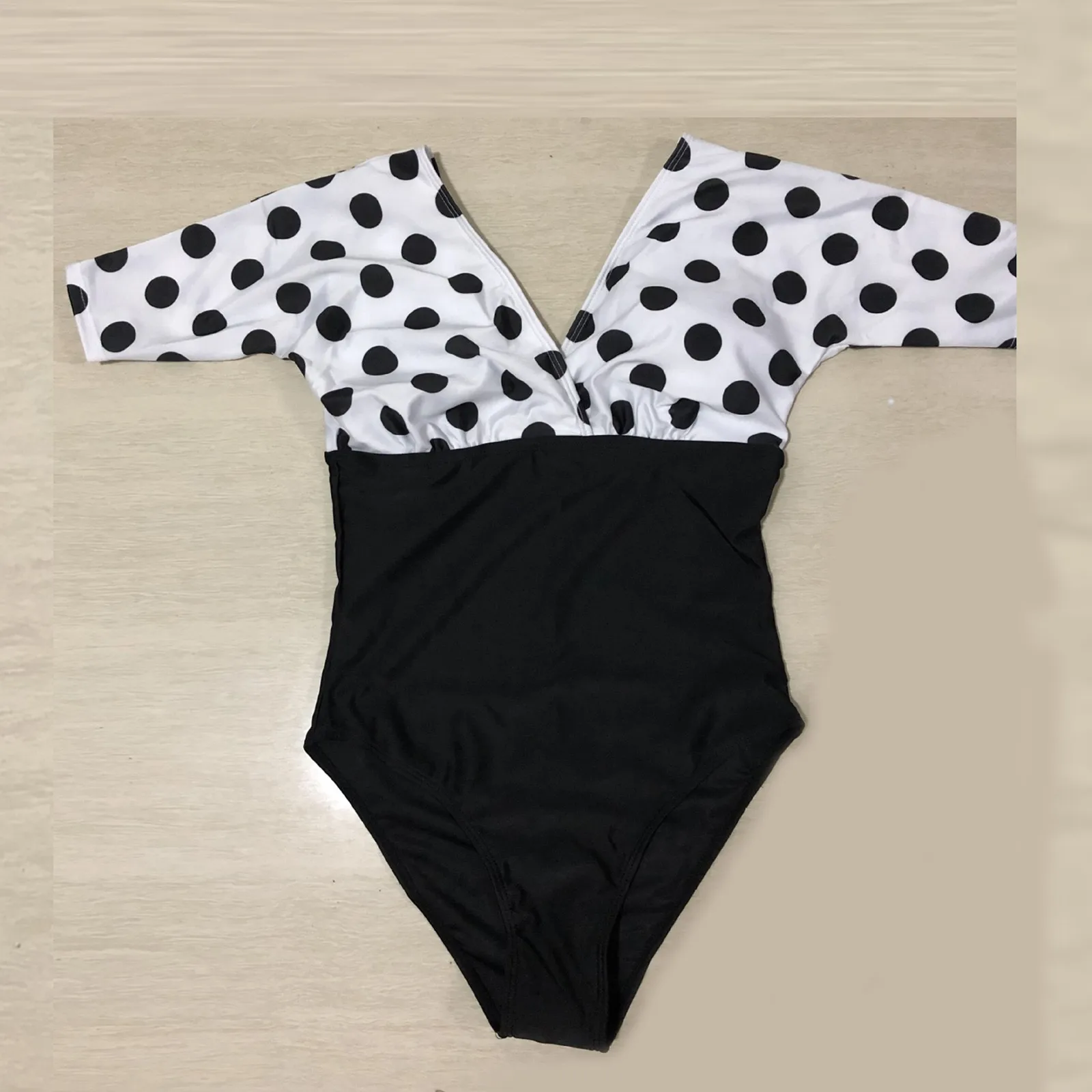 

Elegant One-Piece Swimsuits Polka Dot Patchwork Women'S Swimwear 2021 High Waist Bathing Suit Women Bikini Push Up Maillot Bain