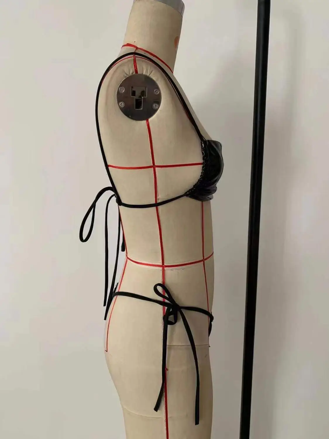 Черный сексуальный купальник Женские стринги бикини 2020 новый комплект с