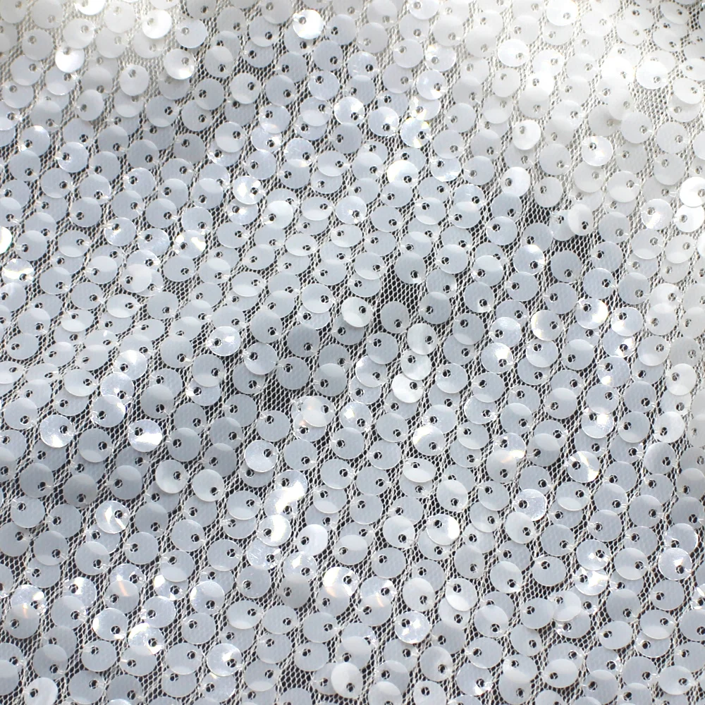 Полупрозрачная кружевная ткань с блестками 5 мм | Дом и сад