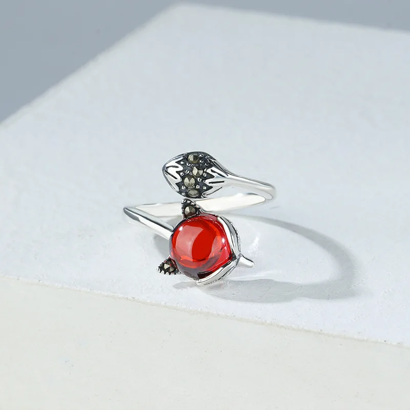 

100% 925 Sterling Silver Retro Style Thai Silver Cute Little Fox Garnet Ladies Index Finger Ring Women Party Accessories