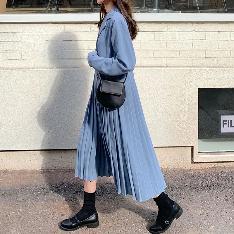 Женское осеннее платье в стиле преппи однотонное плиссированное с длинным