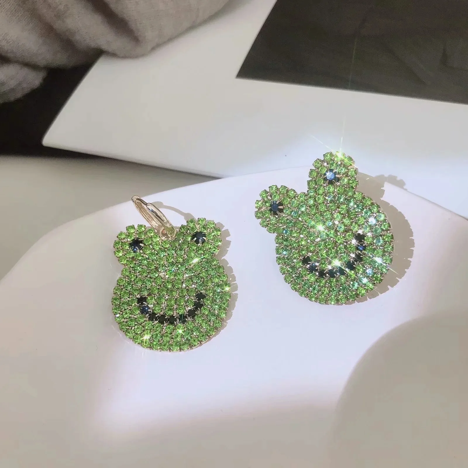 

2021 Korean Earrings women's Frog Earrings Earrings women's frog asymmetric earrings earrings hoop friend jewelry