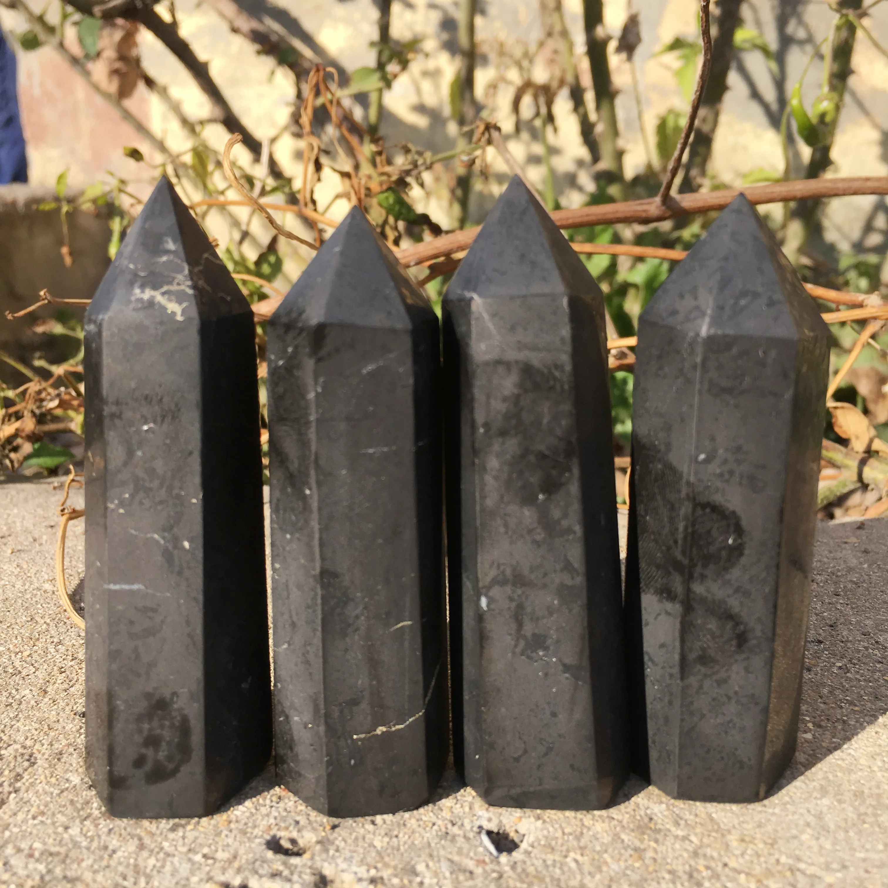 Природный кварцевый камень Shungite украшение в виде башни образец