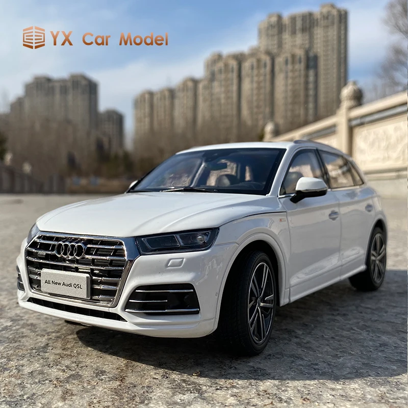 Модель автомобиля из сплава 1:18 новинка 2018 модель Audi q5l SUV (небольшой