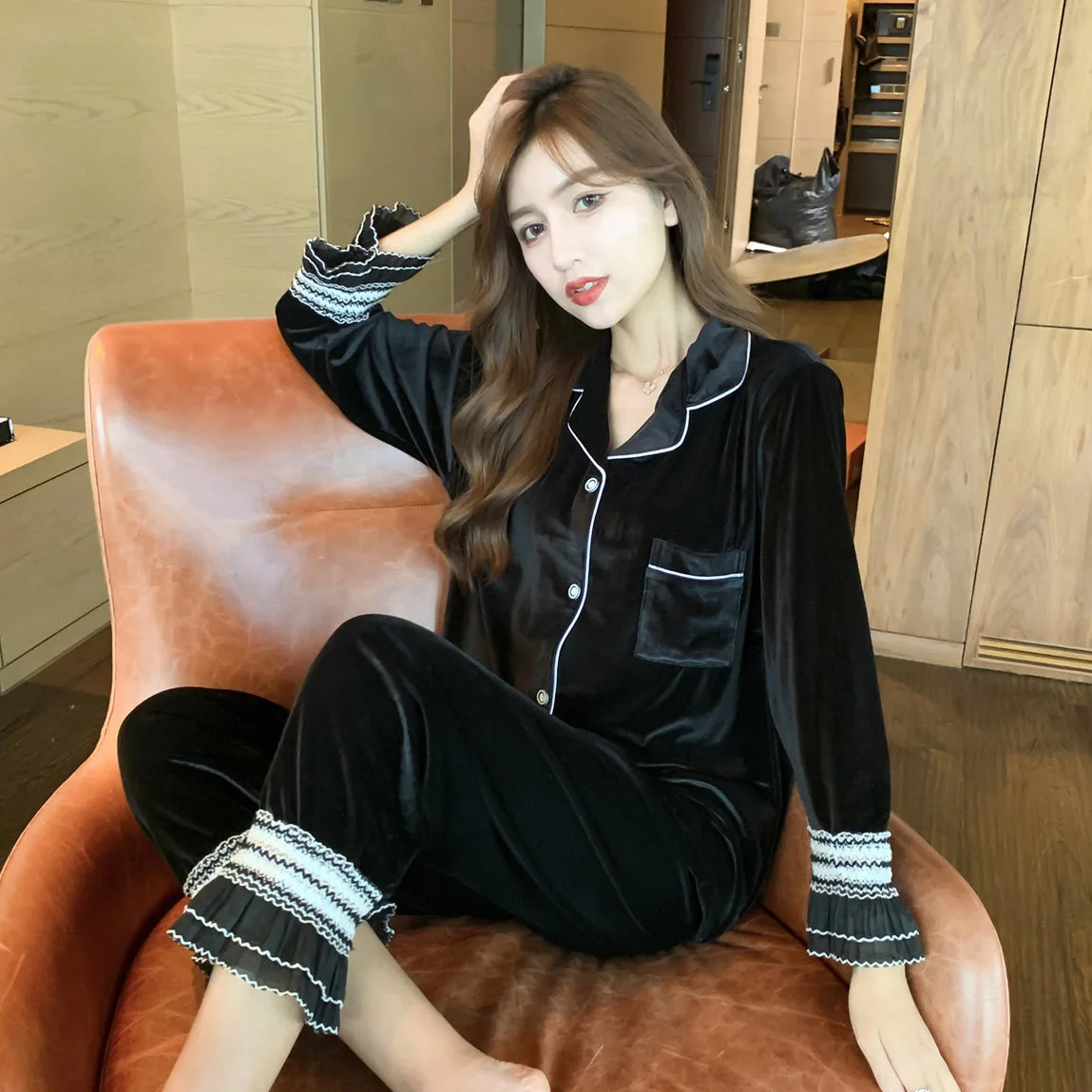 

Женская бархатная Пижама, сексуальная теплая одежда для сна, комплект из топа, Женский пижамный комплект из 2 предметов/костюм, рубашка и брю...