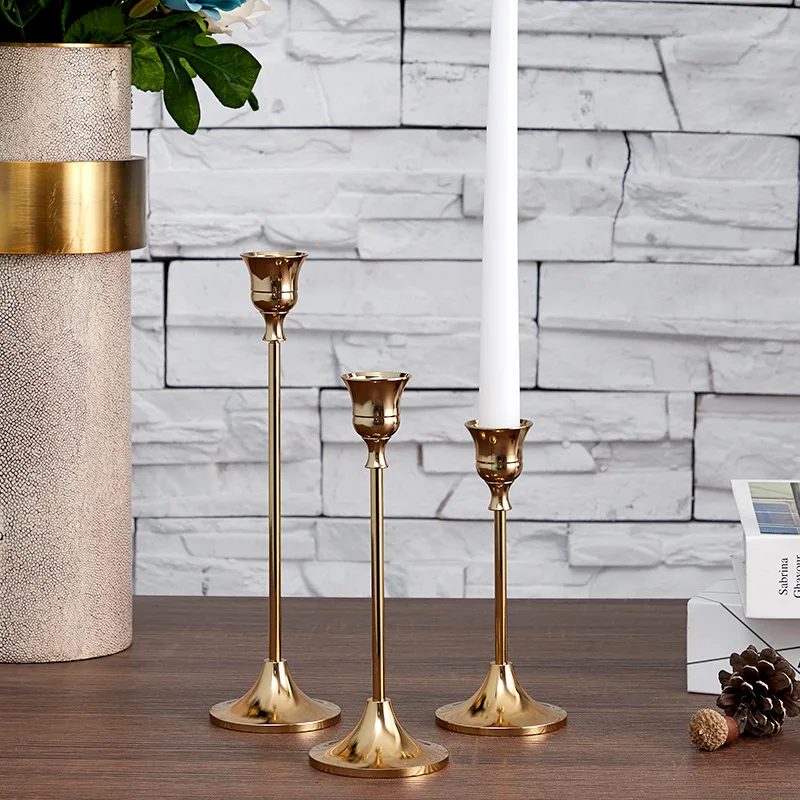 

Retro Metal Candle Holder Candlelight Dinner Golden Candlesticks Desktop Decor Christmas Wedding Centerpieces Decoration Props