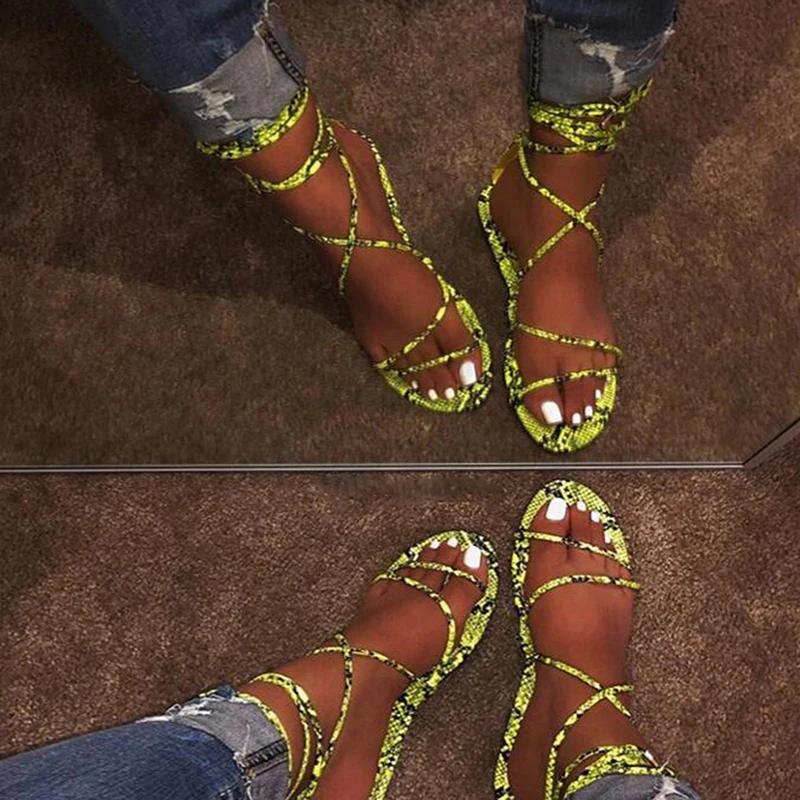

Women's Flat Sandals Summer Outside Leopard Snake Print Shoes Ankle Strap Buckle Strap Gladiator Sandals