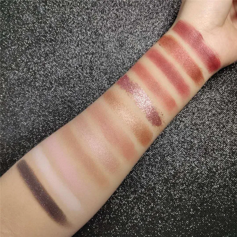 Палитра мерцающих матовых теней для век 12 цветов |