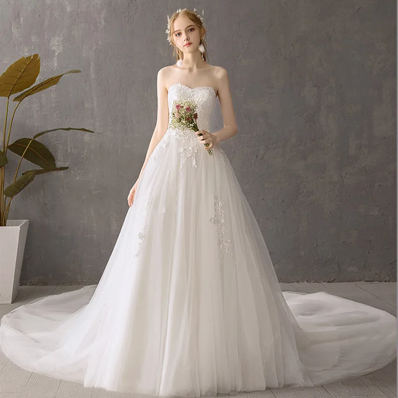 

Strapless Wedding Dress With Court Train Beach Wedding Dress Classic Lace Bridal Dress Lace Up A-line Luxury Vestido De Noiva