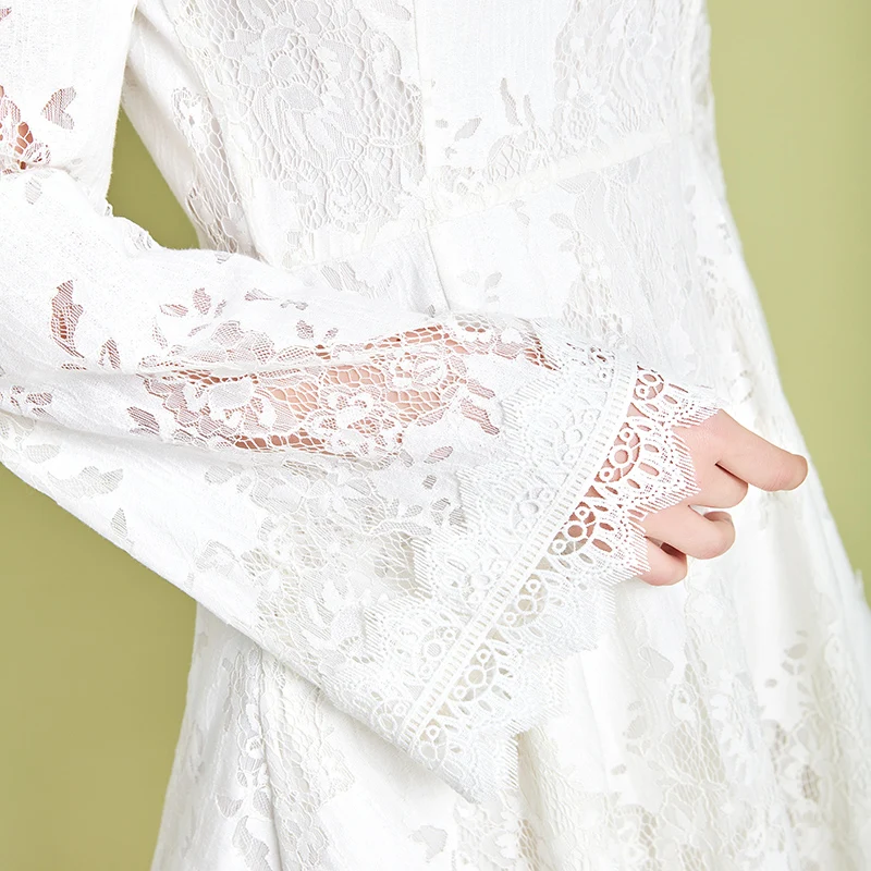 Женское кружевное платье с вышивкой ARTKA белое винтажное принцессы расклешенным