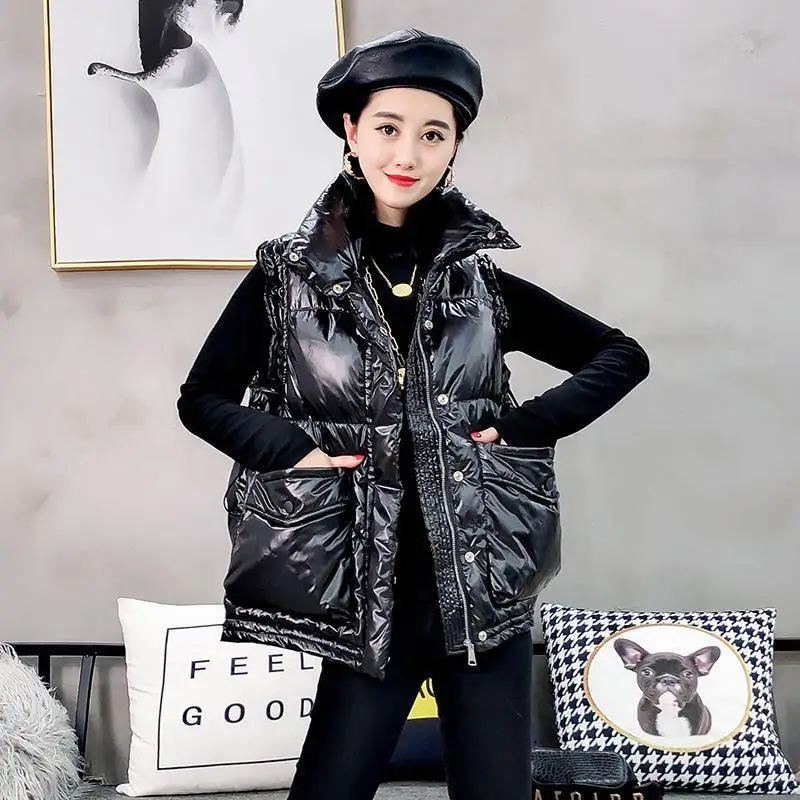 

2020 Winter Glossy Zipper Pocket Women Light Down Vest Women Short Vest Windproof Lightweight Warm Waistcoat