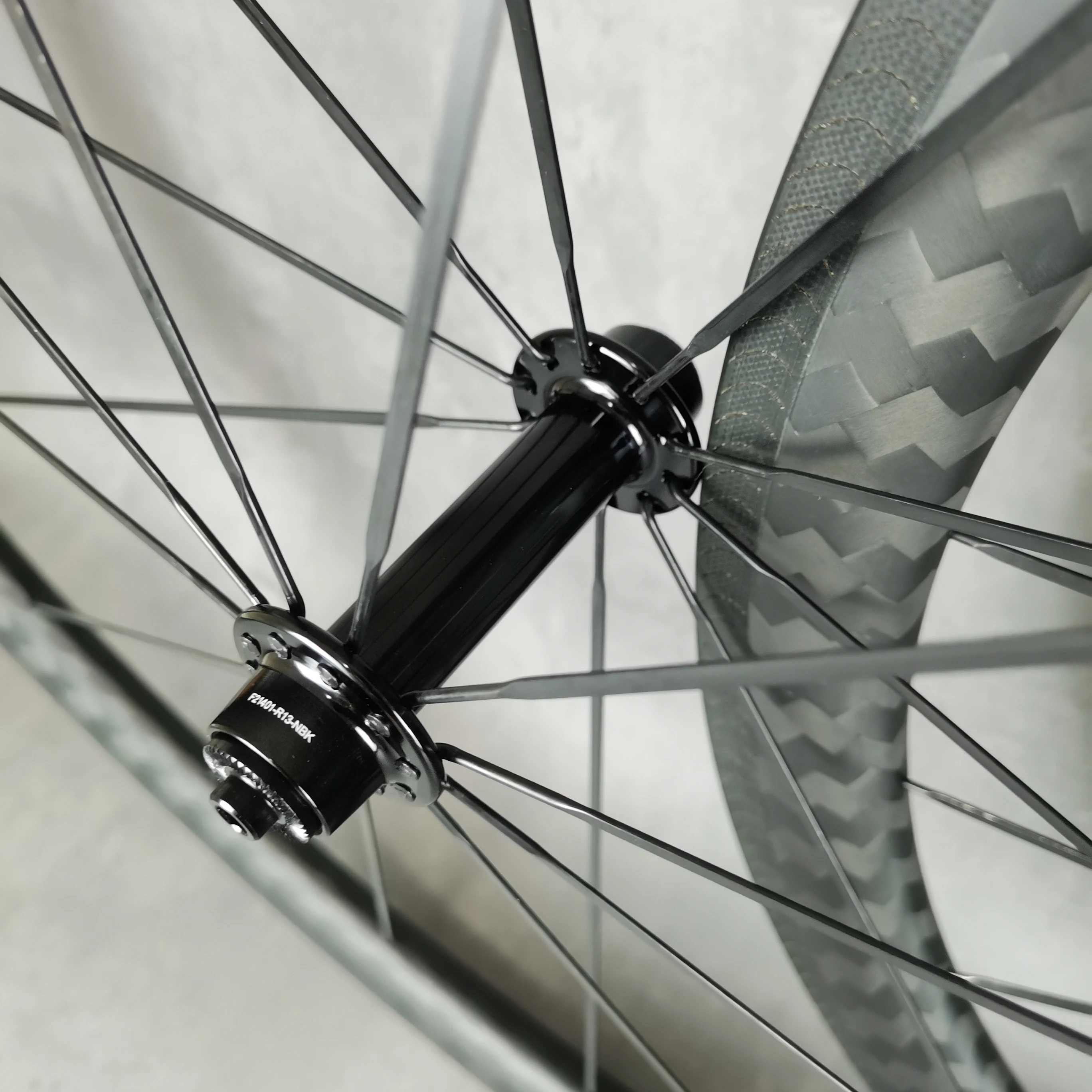 700с Карбоновые обода с тормозами обода 38 мм глубиной 25 мм ширины клинчер/Тубуляр Дорожный велосипед с отделкой 12k твилл Особая поверхность.