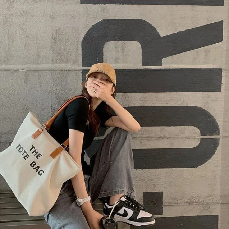 Fashion all-match Tote Bag Shoulder Canvas with Zipper Handbag Simple Large Casual Cute Soft Shopping Bags for Women |