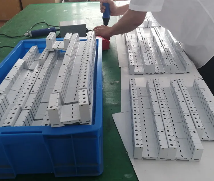 PV 1000V 800V 500V 20KA~ 40KA 3P SPD House Защита от перенапряжения защитное Низковольтное предохранительное устройство 35 мм din-рейка