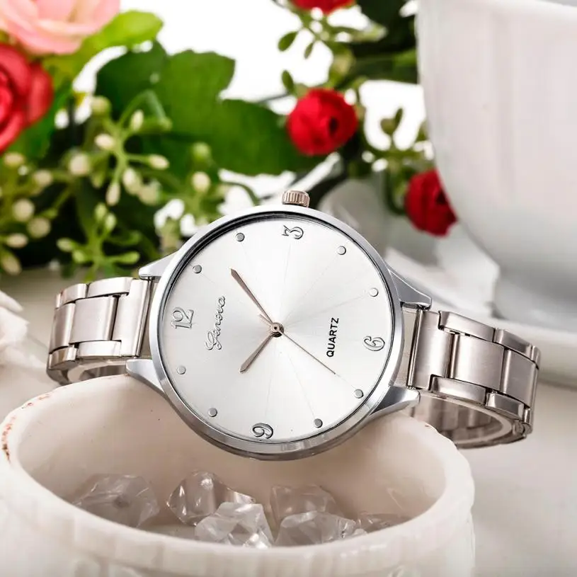 

Fashion Women Watches Crystal Stainless Steel Analog Quartz Wrist Watch Bracele Relogio Feminino Pop Pop Bayan Saat WholePop