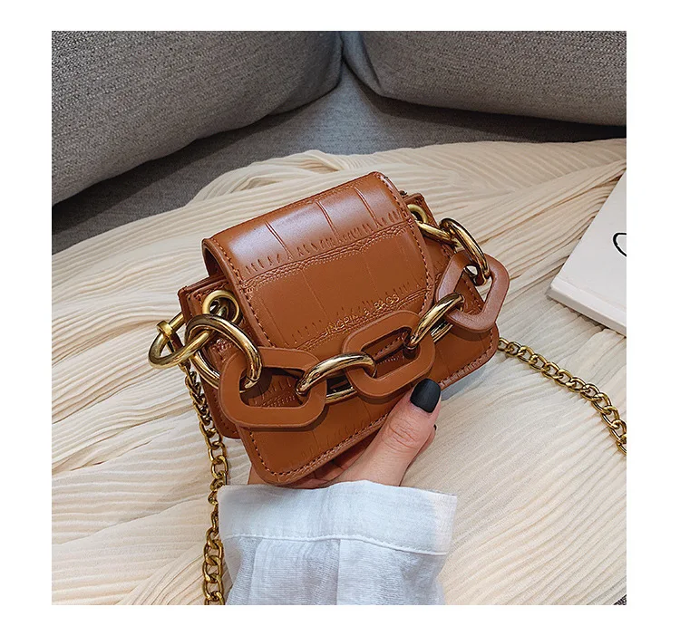 Fashion Mini Saddle Women Shoulder Bags Designer Brand Acrylic Chain Handbags Luxury Pu Leather Female Crossbody Bag Small Purse