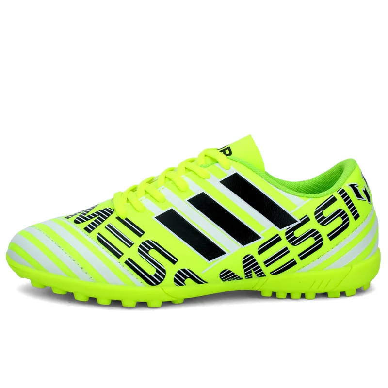 Men Football Shoes Athletic Soccer Shoes Kids Adults Soccer Cleats Training Football Sneakers Men Chaussures De Football Homme - Цвет: green1