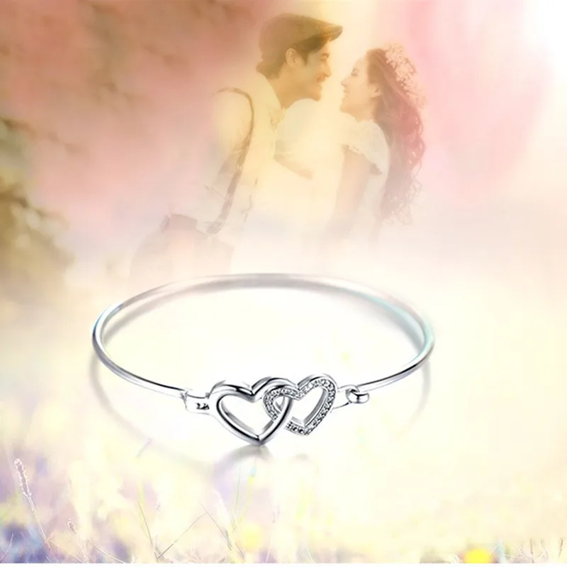 

Heart Bracelet Women Cuffs and Bracelets on Hand Bangle Accessories for Jewelry Hand Decoration Girlfriends Gifts for Wire