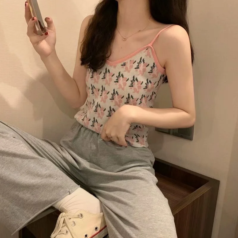 

Women's embroidered knitted top, short suspender knitted top, Japanese retro sweater, 2021 youth style top