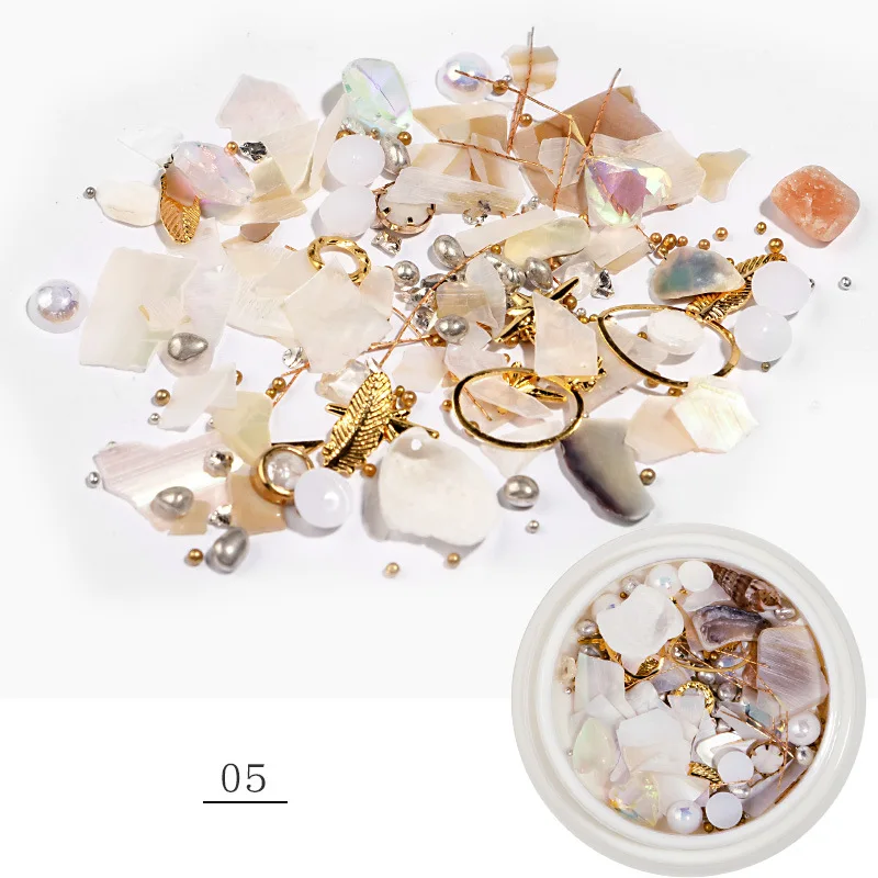 6pcs / set Nail Art Pearl Shell Jewelry Gradient Two-tone Shell Piece Natural Ultra-thin Shell Nail Art Decoration Metal Sequin