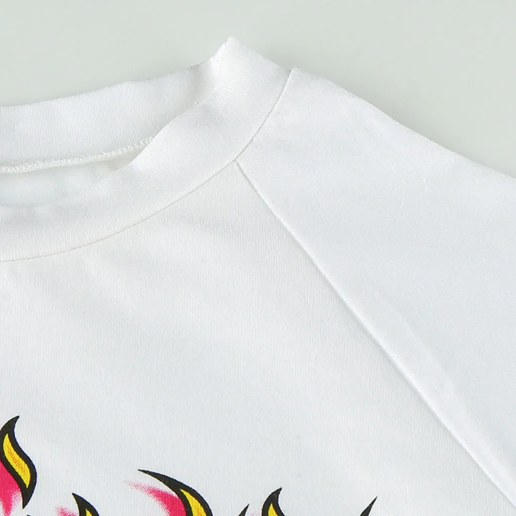 Женская летняя футболка с принтом в виде двух надписей облегающая короткая