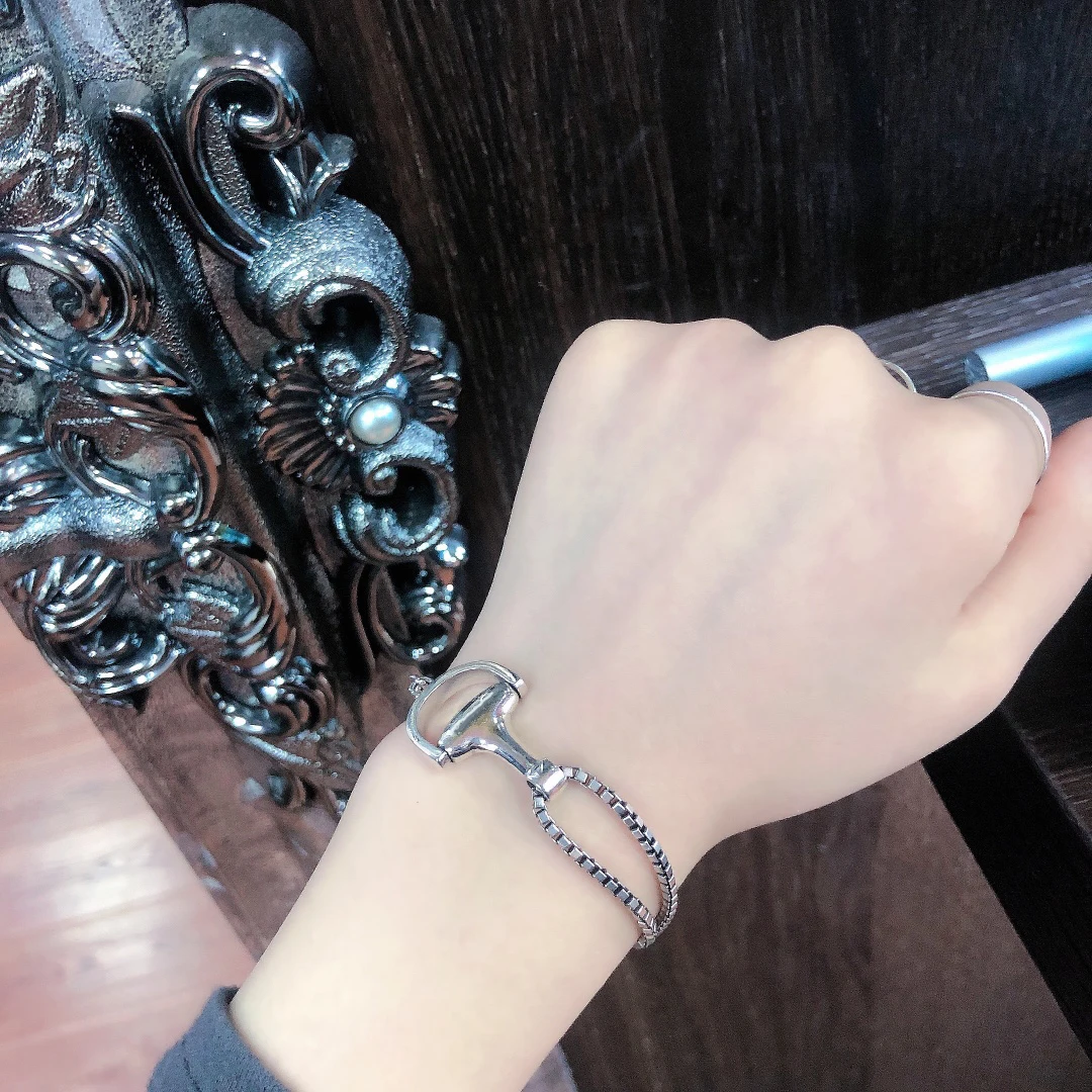 

925 sterling silver G letter logo, exquisite stitching lattice bracelet, retro fashion trend