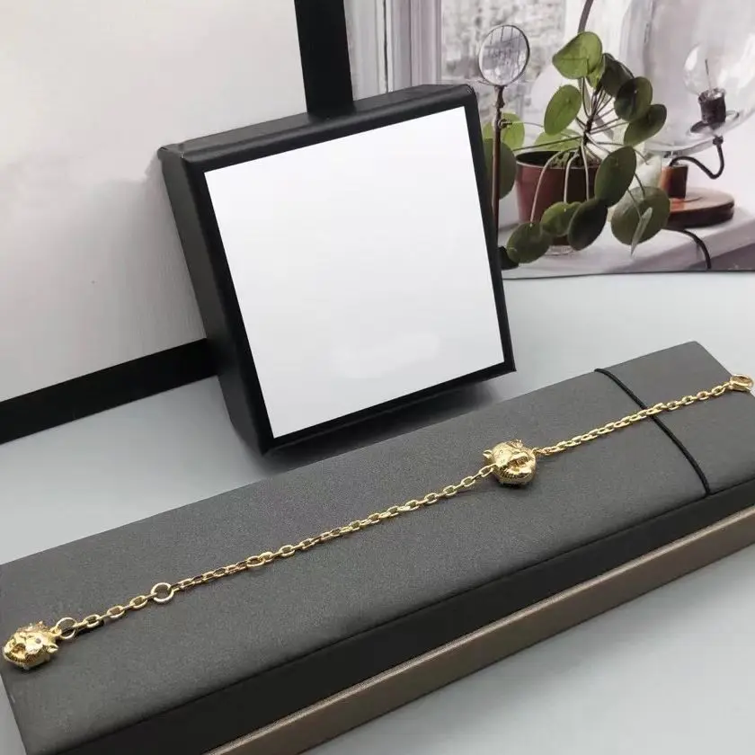 

s925 sterling silver new ladies bracelet classic retro style. Luxury jewelry. Holiday gifts. Party gifts