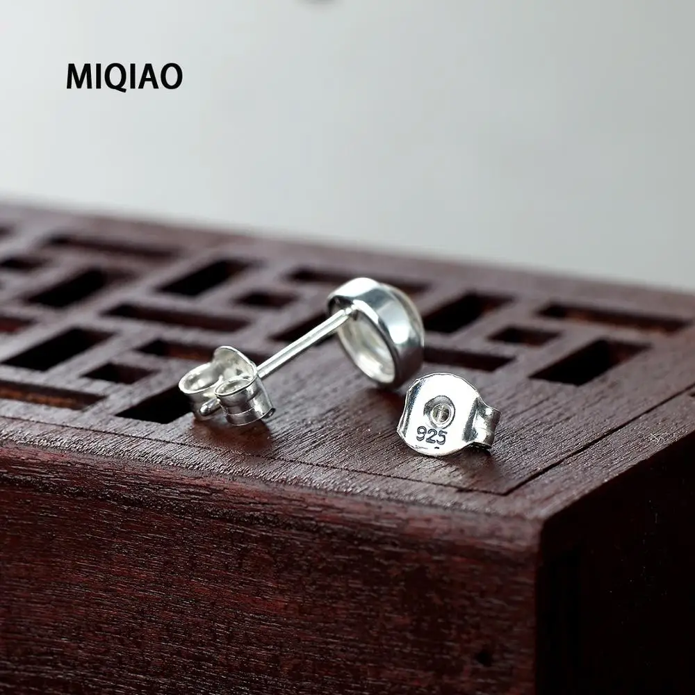 

MIQIAO 2020 New Natural Moonstone 925 Sterling Silver Hypoallergenic Tiny Stud Earrings Women Jewelry Small Female Ornaments