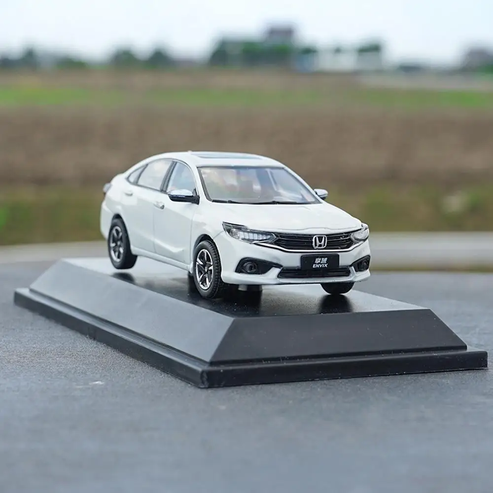 Коллекционная белая модель автомобиля Honda Envix в масштабе 1/43|Наземный транспорт| |